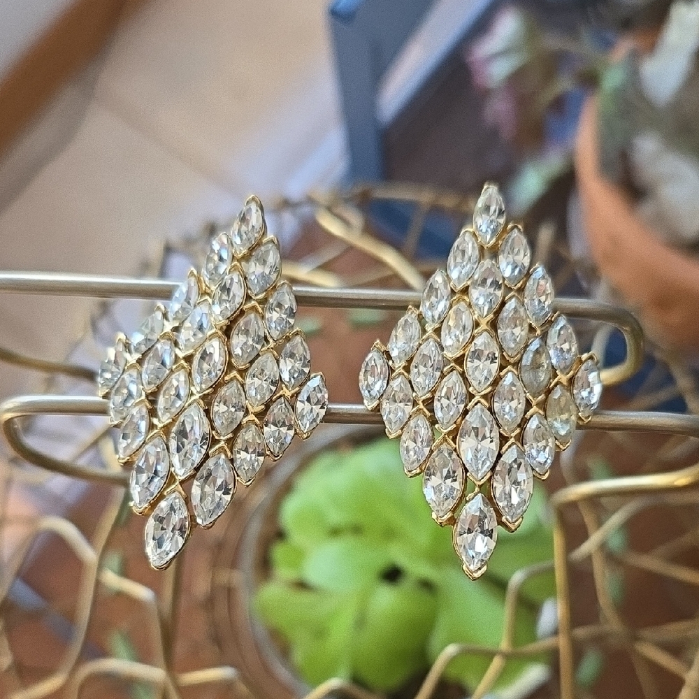 Ciner Vintage Diamond Crystal Clip On Earrings